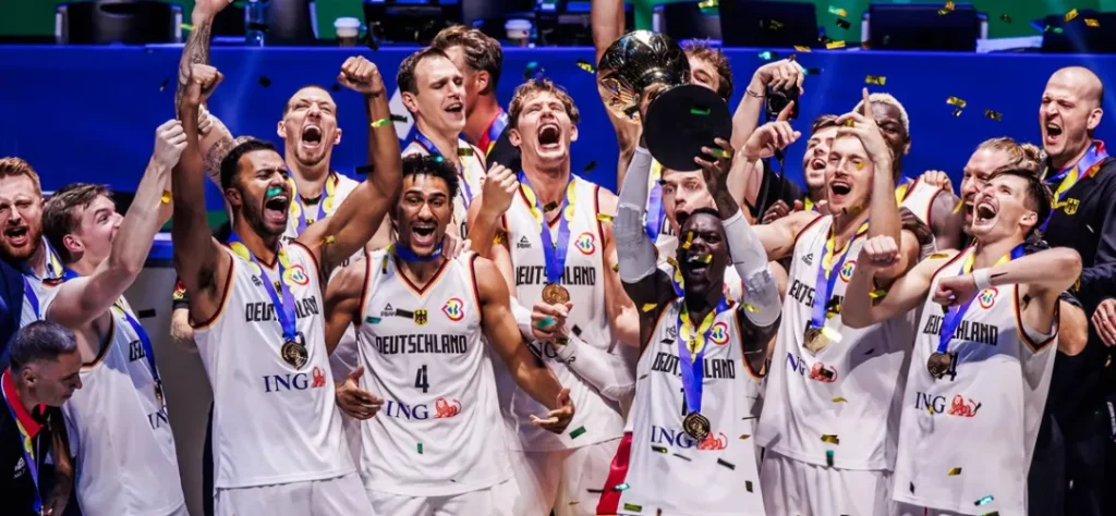 2023FIBA冠軍德國隊首次奪金全隊慶祝歡呼
