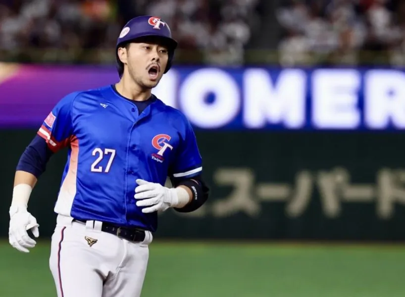 中華隊捕手林家正擊出陽春砲，穩定投手軍心