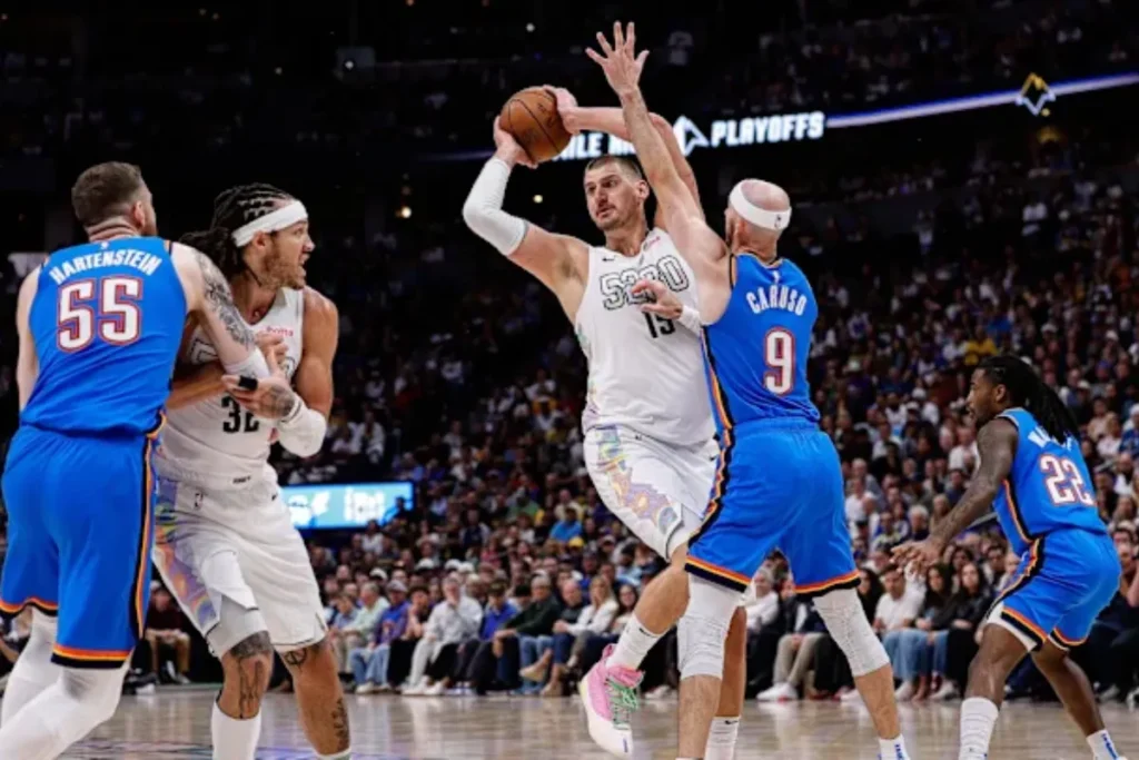 雷霆側翼雖然普遍身高不夠，但防守閱讀與觀念能擔任POA的人不在少數